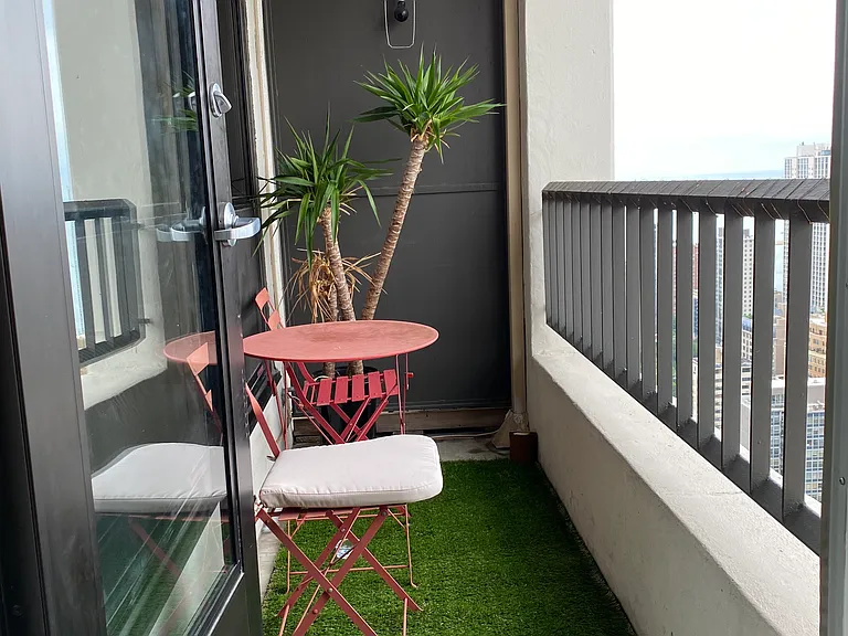 1030 N State St #36F — Photo 9