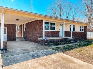 8181 Cedar Grove Rd, Big Sandy, TN 38221