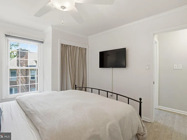 2528 S Walter Reed Dr #5 — Photo 14