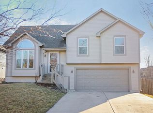 605 Adams St, Raymore, MO 64083