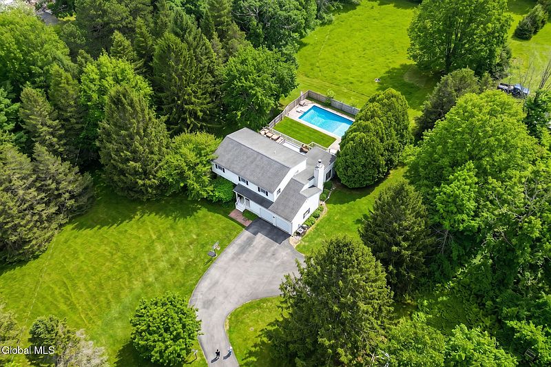 2nd image of 241 Van Aernem Road
