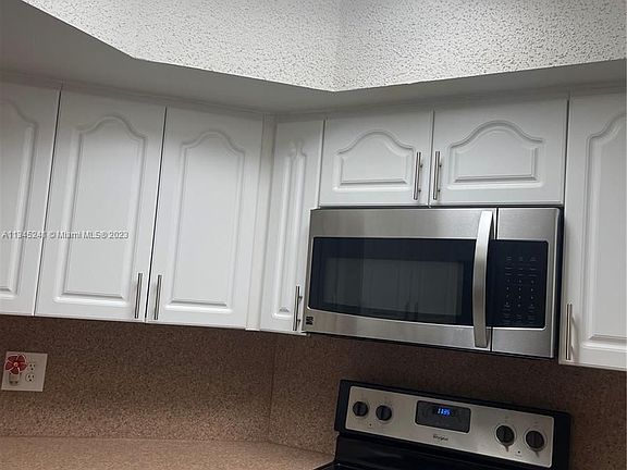 3rd image of 8363 Lake Dr APT 204