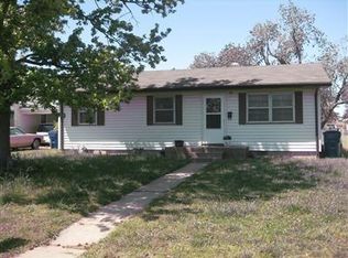 1812 W 6th St, Coffeyville, KS 67337