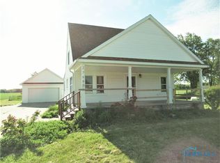 27660 Tracy Rd, Walbridge, OH 43465