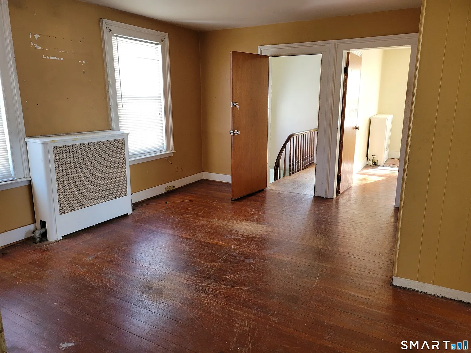 3 bed, 1.0 bath, 2300 sqft, $1,850 — Photo 4
