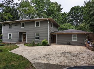 2218 Tamassee Ct, Dunwoody, GA 30338