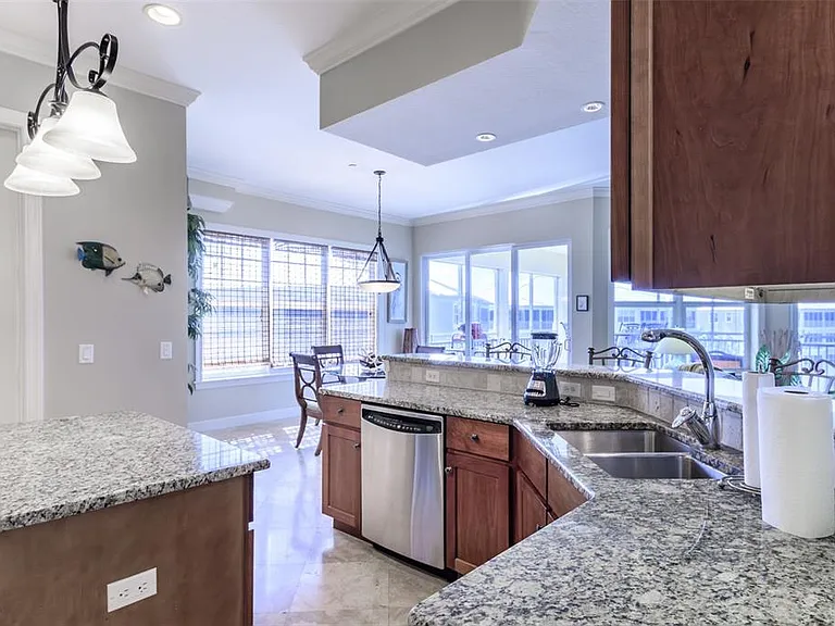 8581 Amberjack Cir #301 — Photo 27