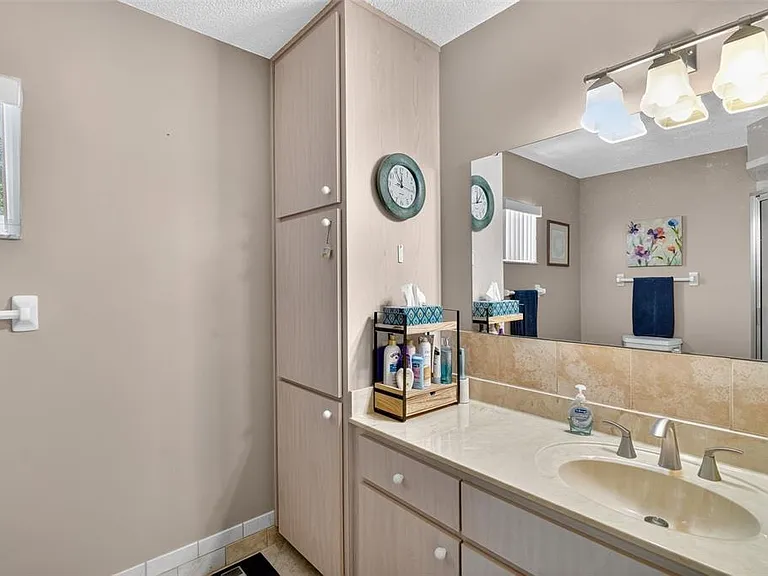 17551 SE 96th Ct — Photo 20