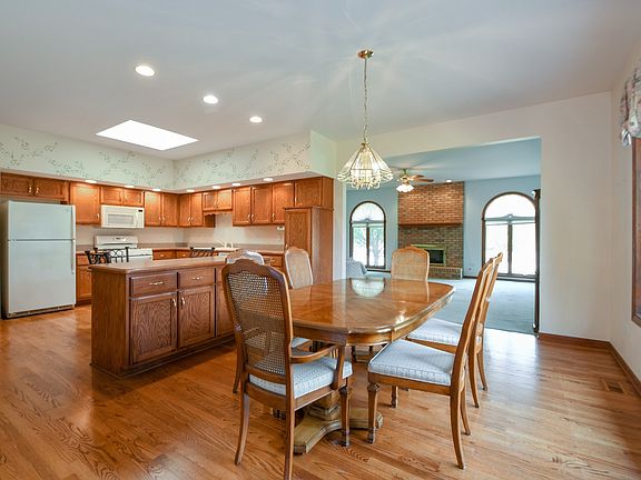 4th image of 178 Cottonwood Pl