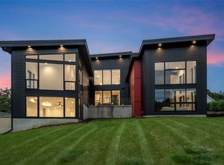 1601 Casady Dr, Des Moines, IA 50315