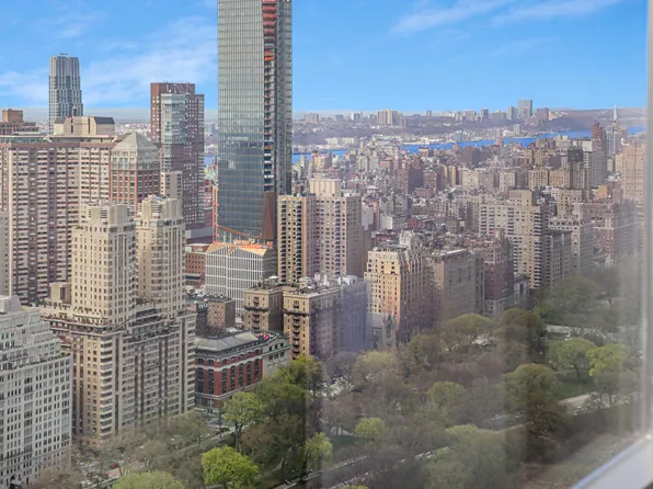 157 West 57th Street image 16 of 27