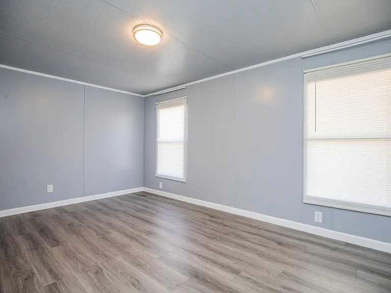17707 Bittersweet Rd — Photo 10