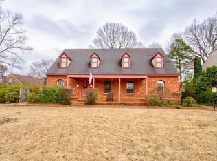 3232 Kings Arms St, Memphis, TN 38115