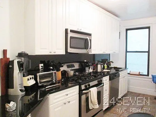 Rented by 24 7 NYC Realty Inc. | media 26