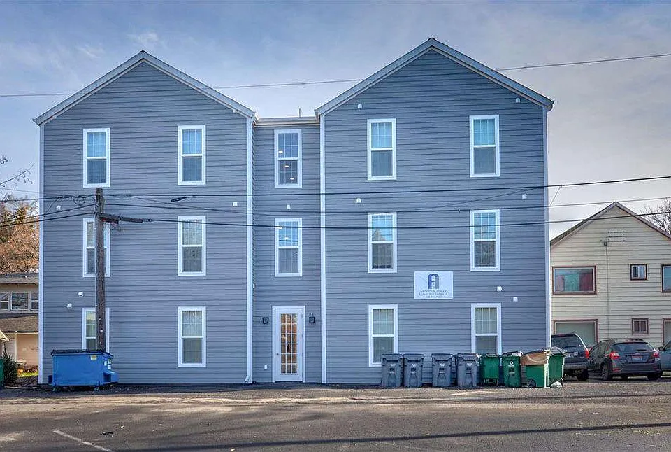 517 S Almon St #102