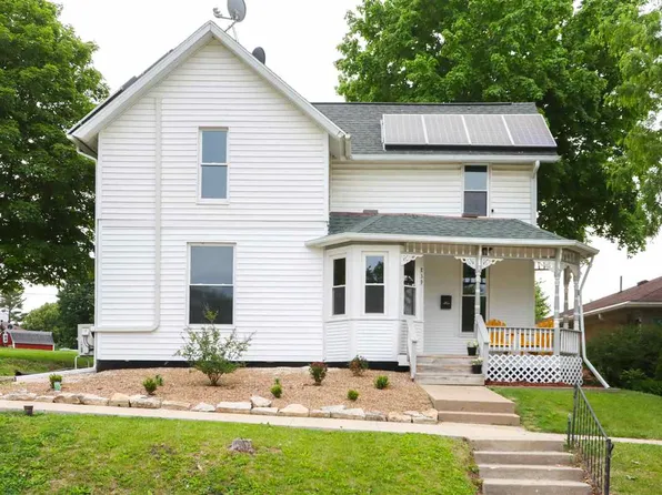 839 S Marion Ave, Washington, IA 52353