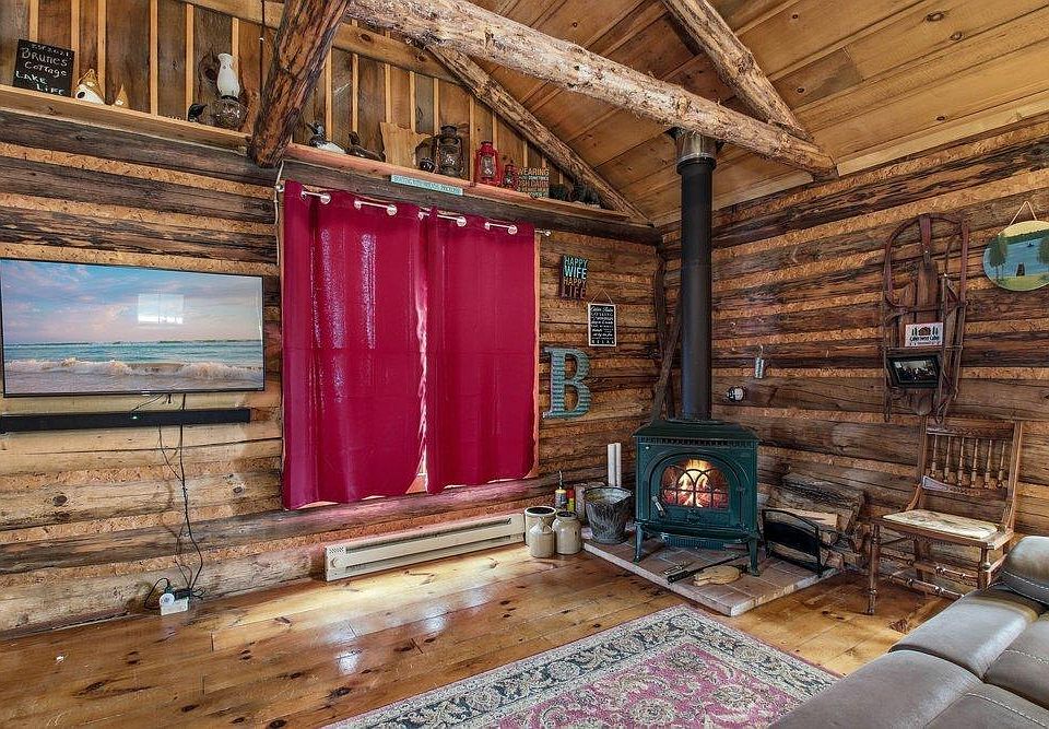 13th image of this home