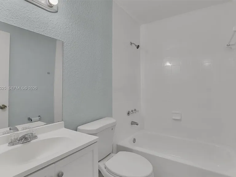3793 NW 213th Ter — Photo 15