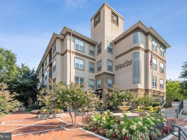 11800 Old Georgetown Rd APT 1211, North Bethesda, MD 20852