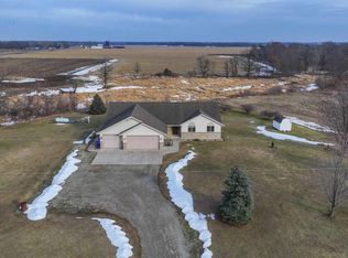 N7246 Moore Rd, Seymour, WI 54165