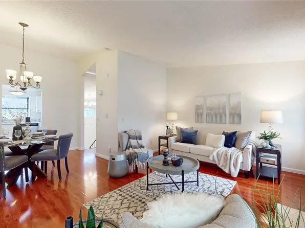 1313 W James St #4, Kent, WA 98032