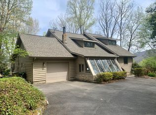 745 Holly Hills Rd, Sylva, NC 28779