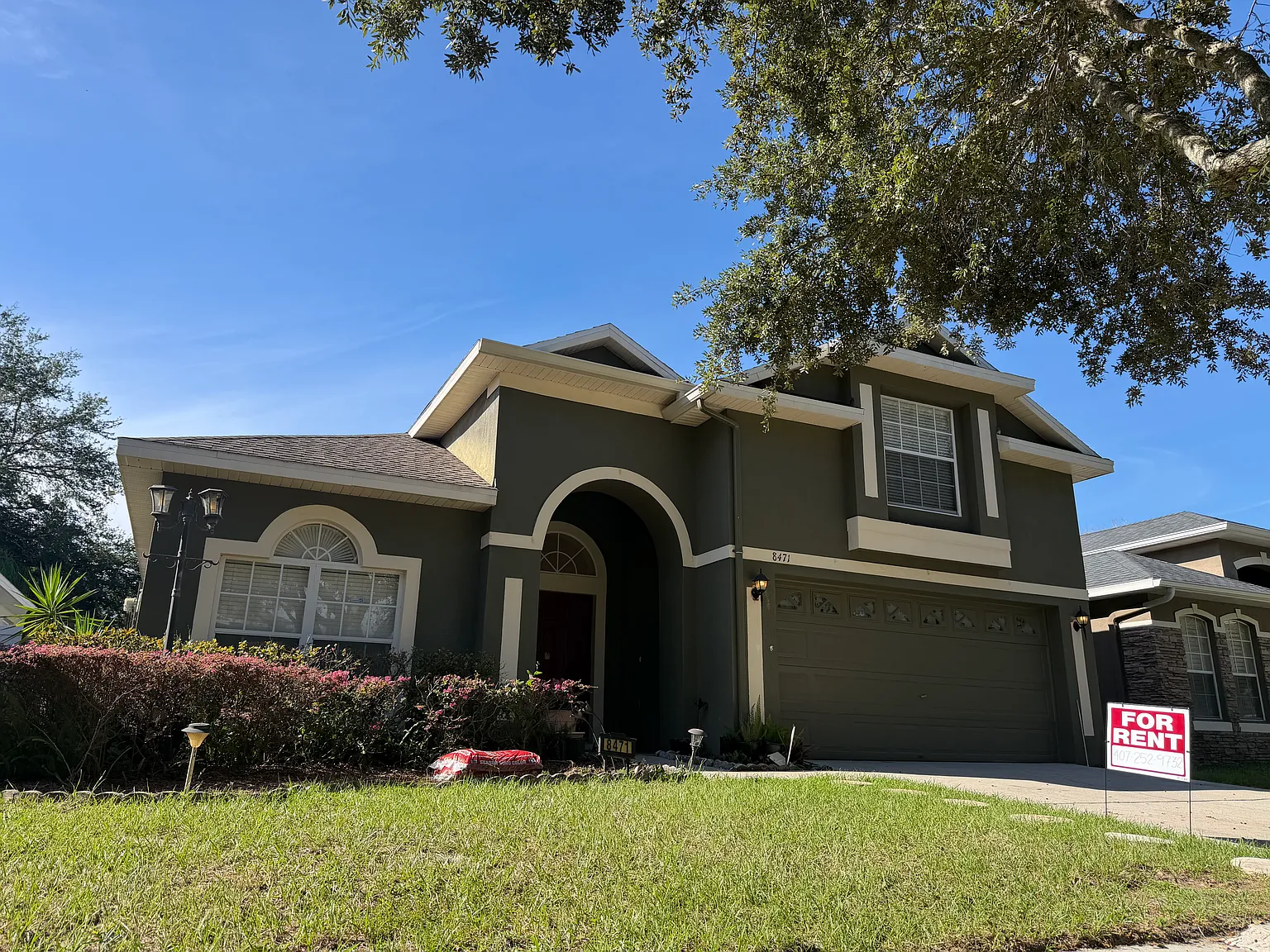 8471 Baywood Vista Dr — Photo 1