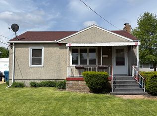 1810 Prospect Ave, Peru, IL 61354