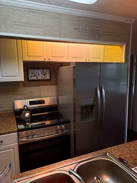 2 bed, 950 sqft, $1,150 — Photo 3
