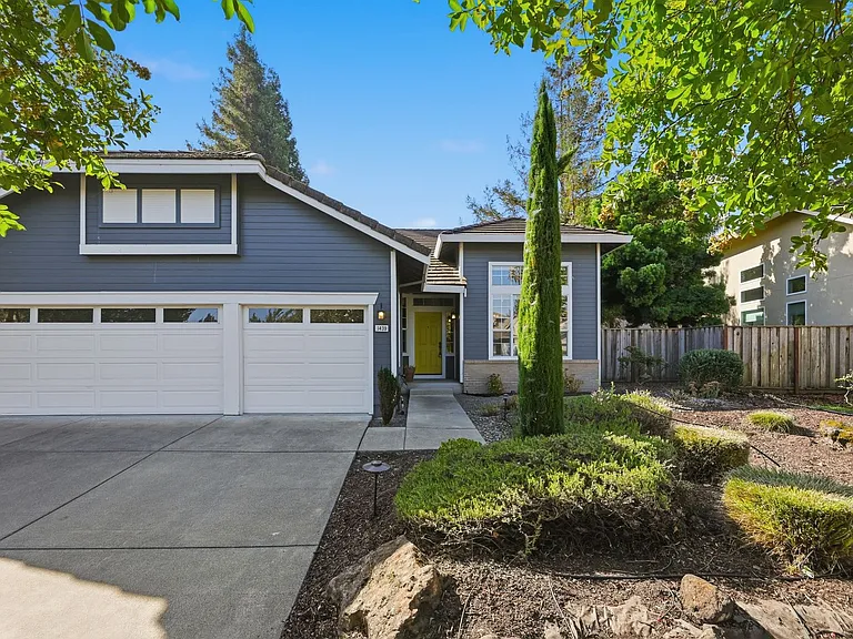 1439 Gordon Dr — Photo 53