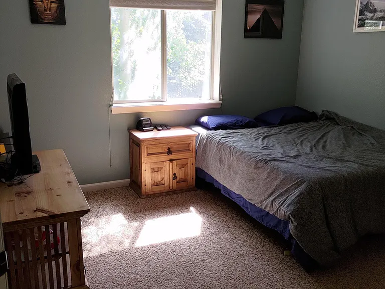 1505 Point Dr — Photo 7