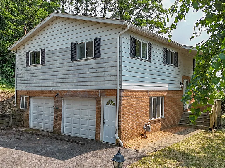 1308 Perry Ave — Photo 5