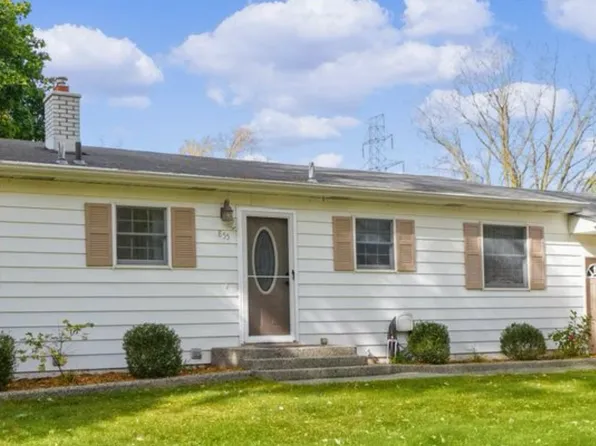 855 Maple Hill Ave SE, Ada, MI 49301