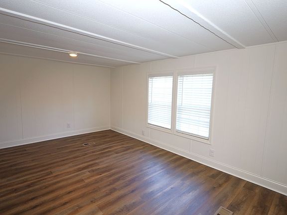 3rd image of 437 North St