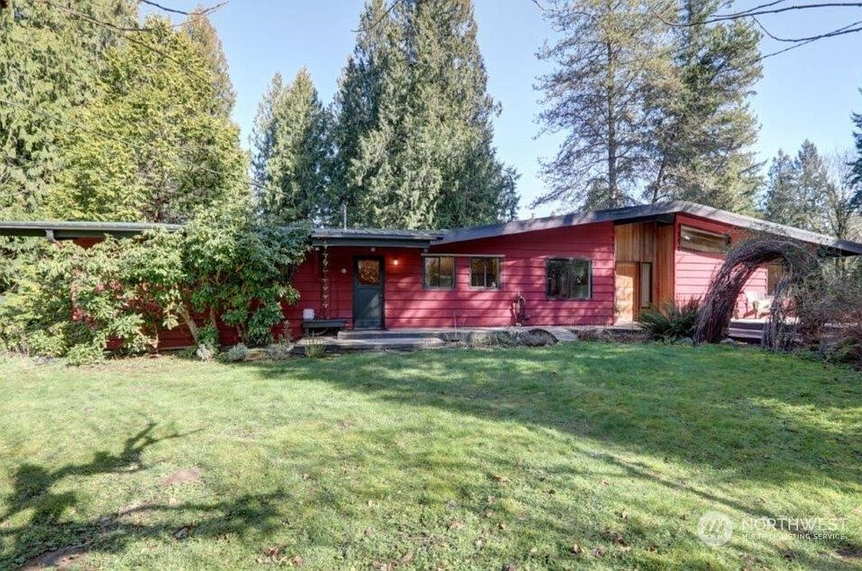 1st image of 4250 324th Avenue SE