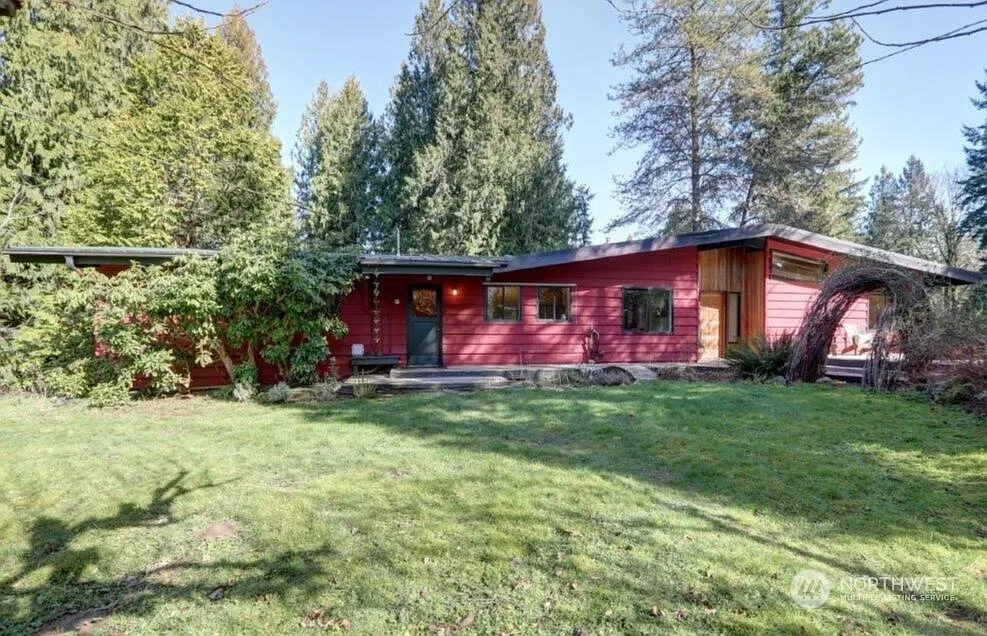 4250 324th Avenue SE photo 1