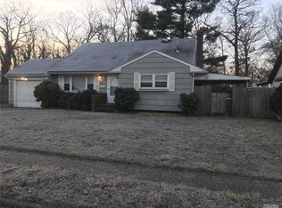 48 Maybrook Rd, North Babylon, NY 11703