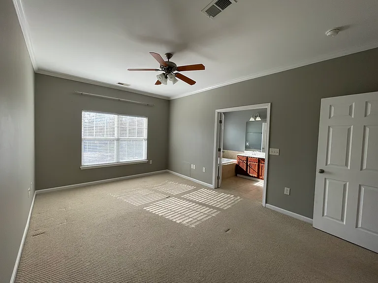 Master Bedroom
Ceiling Fan updated to White like Bedroom 2 and Living Area Photos