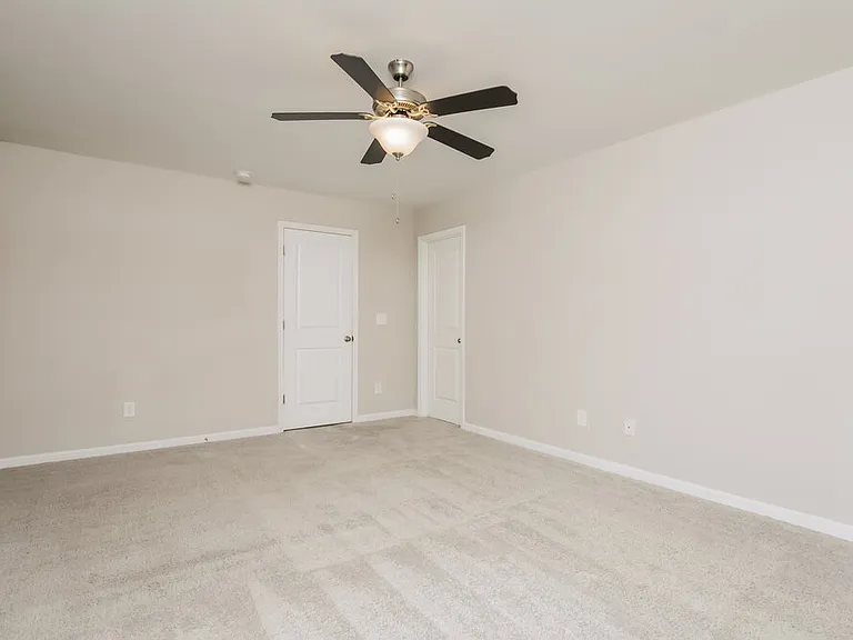 546 Wendell Falls Pkwy — Photo 10