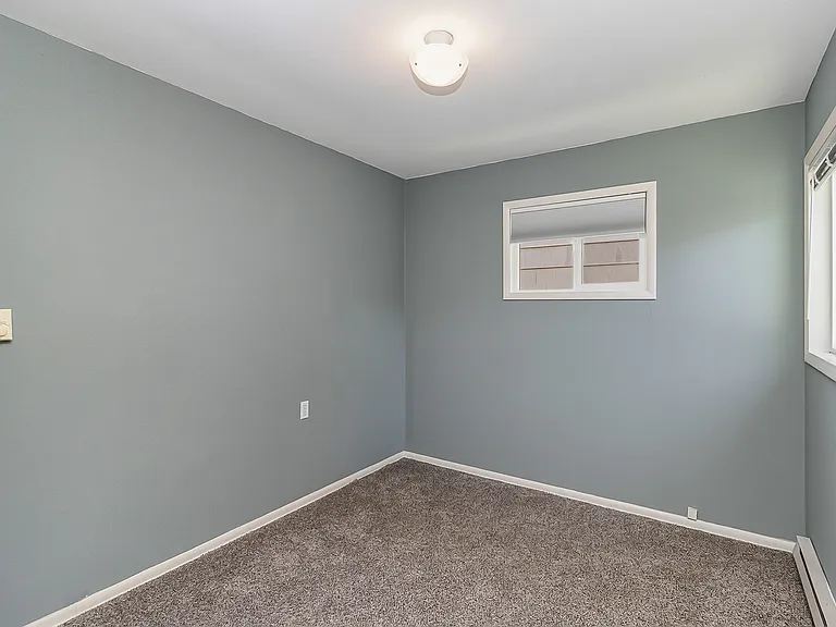 532 Colby Ave — Photo 18