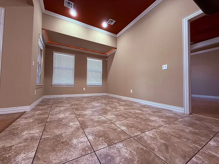 3006 SW Pine Valley Rd — Photo 6