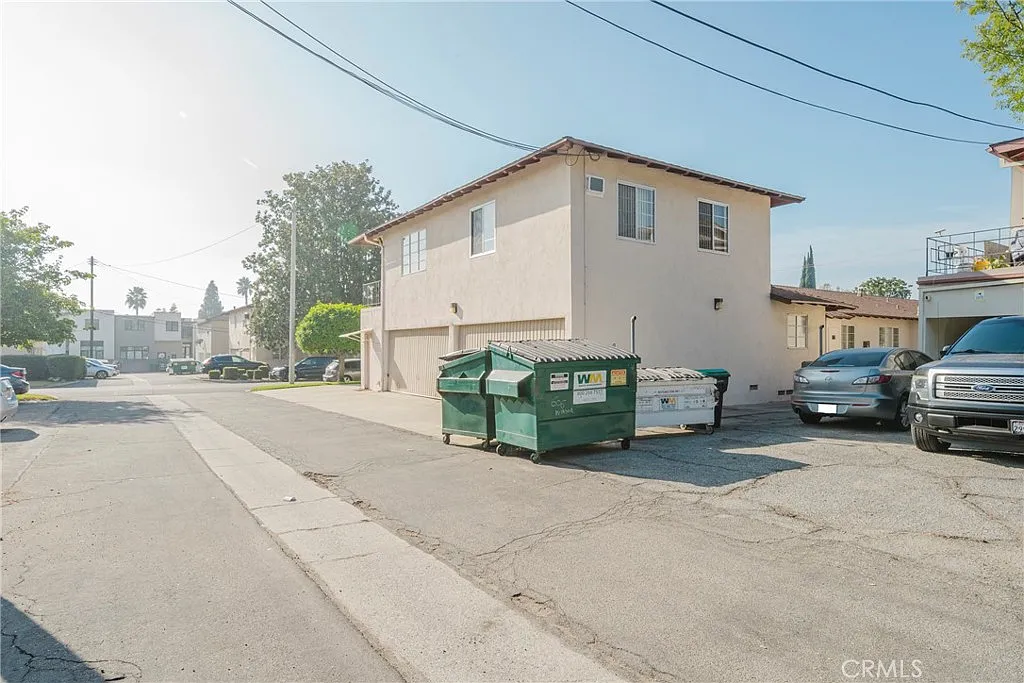 2 bed, 840 sqft, $2,600 — Photo 4