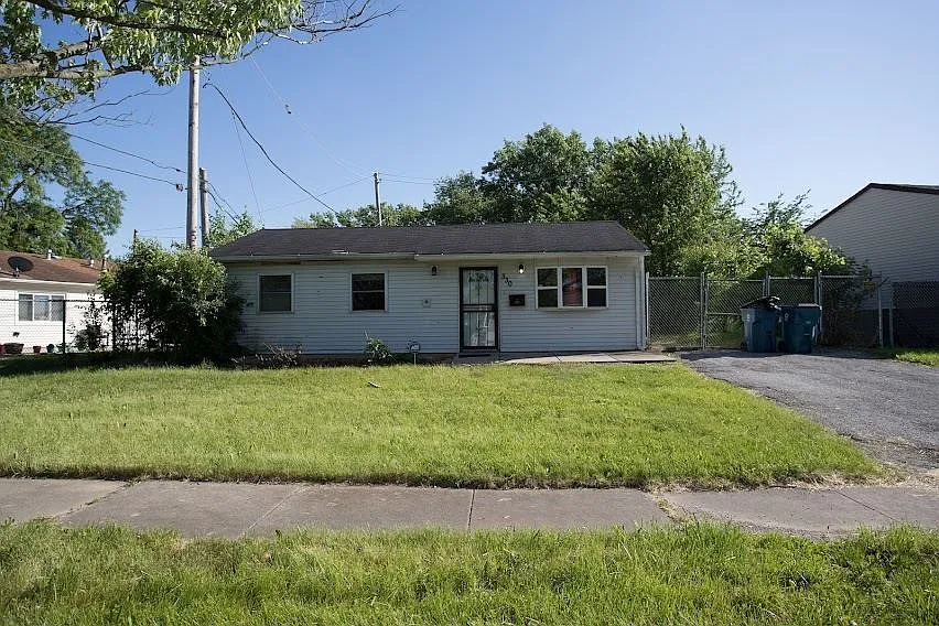 330 Standish St photo 1