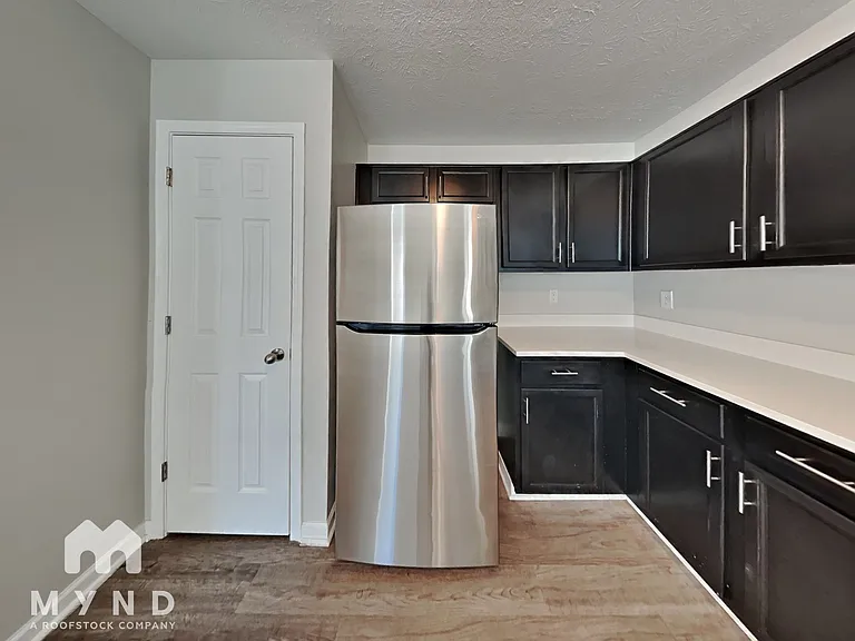 2895 Beethoven Ave — Photo 2