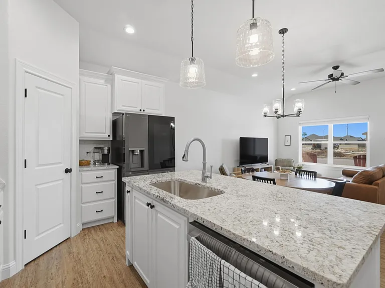 7023 Nikhil Ln — Photo 23