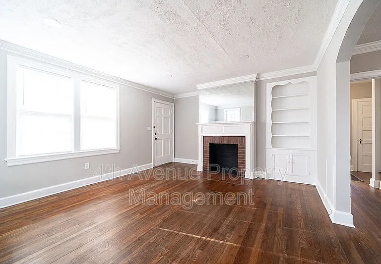 65 W Shadburn Ave — Photo 4