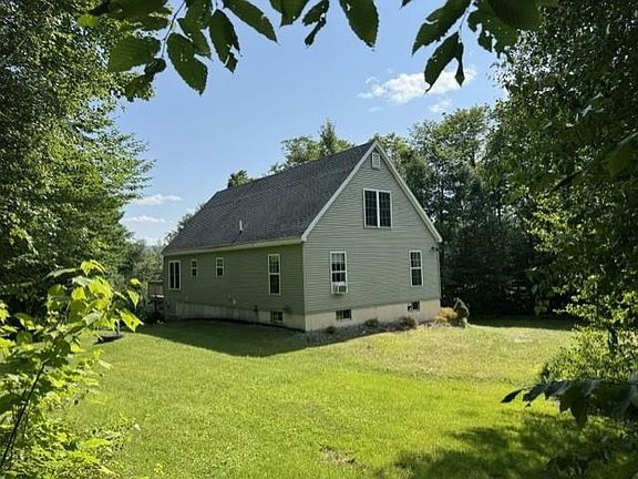 4th image of 825 Highland Drive