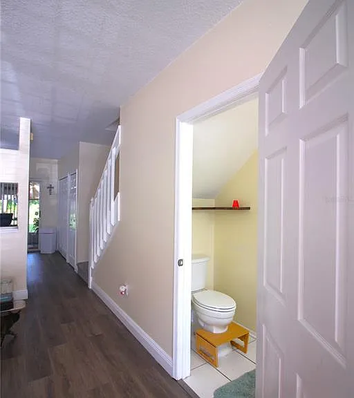 12369 Berkeley Square Dr — Photo 4