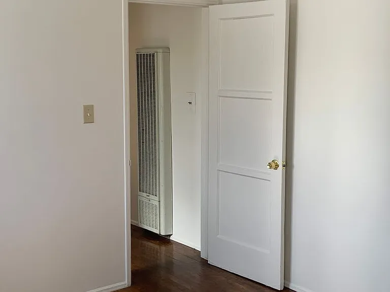 5610 Corbett St — Photo 13