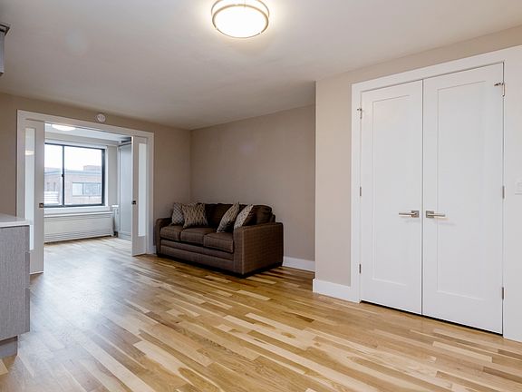 4th image of 784 Columbus Ave APT 17N